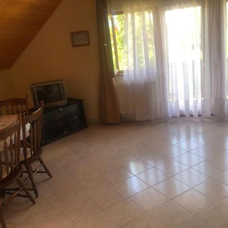 Zalakarosi Egerfa Nyaralohaz Foeldszinti Es Emeleti Apartman Buitenkant foto