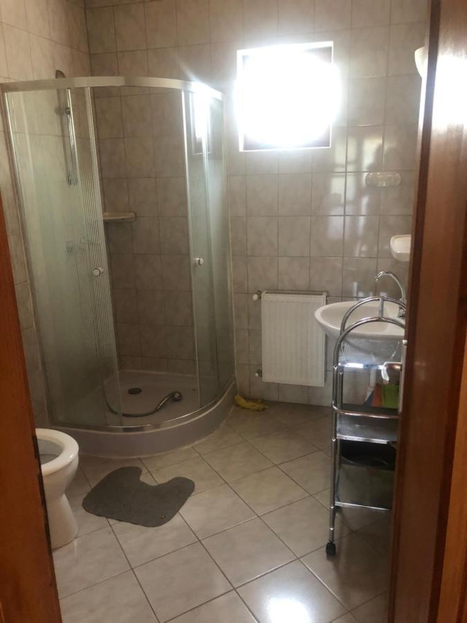 Zalakarosi Egerfa Nyaralohaz Foeldszinti Es Emeleti Apartman Buitenkant foto