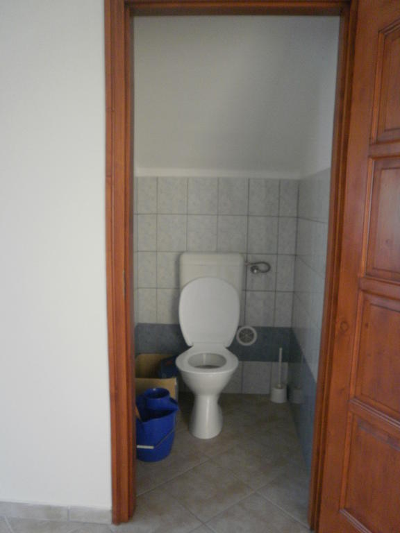 Zalakarosi Egerfa Nyaralohaz Foeldszinti Es Emeleti Apartman Kamer foto
